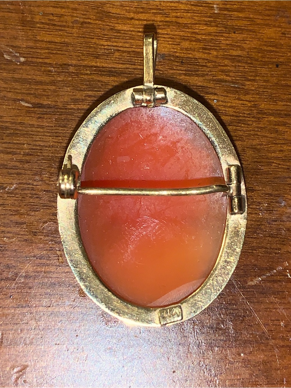 Vintage Cameo Pendant / Brooch in 10 K Gold. Purchased in Spain 60 years ago. - Picture 2 of 3